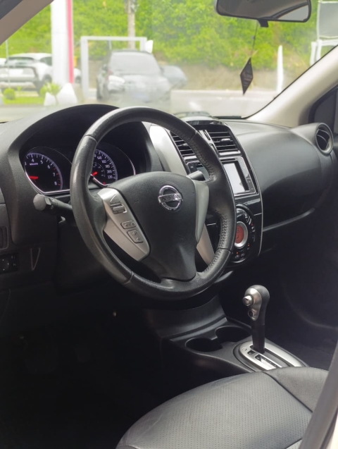 nissan versa 1.6 flex automatico 20178