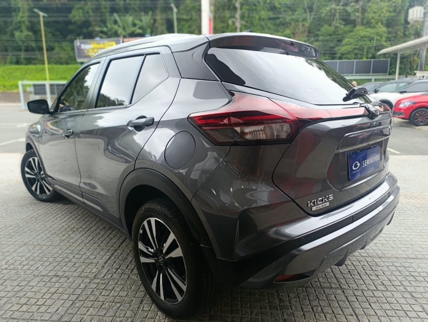 nissan kicks 1.6 flex automatico 20255