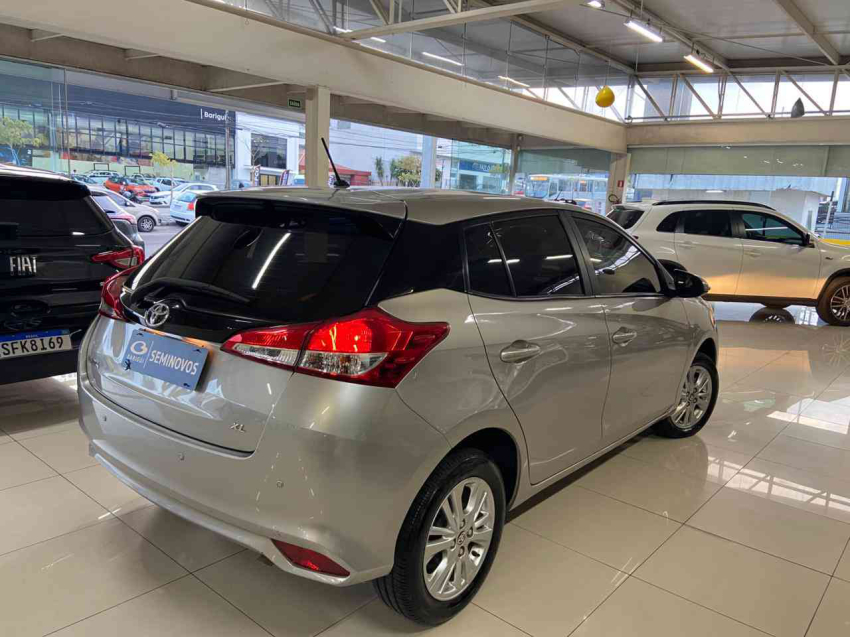 toyota yaris hatch xl plus tech 1.3 16v cvt flex 2018/19