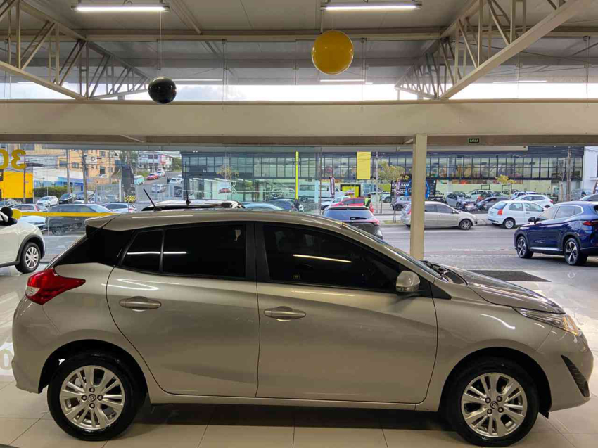 toyota yaris hatch xl plus tech 1.3 16v cvt flex 2018/19