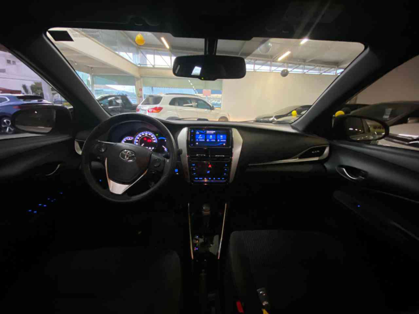 toyota yaris hatch xl plus tech 1.3 16v cvt flex 2018/19
