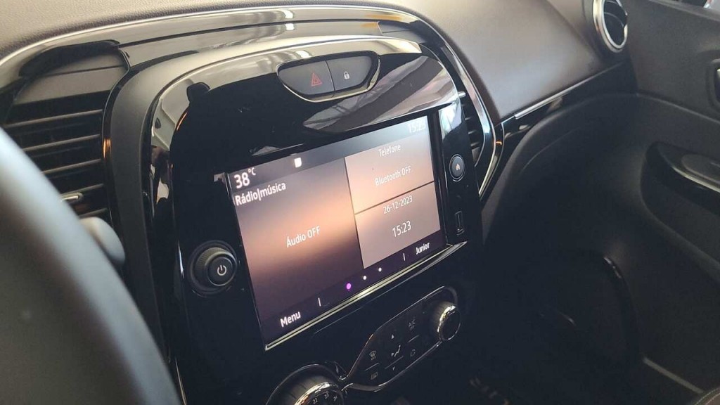 renault captur 1.3 tce flex iconic x-tronic 4p automatico 202212