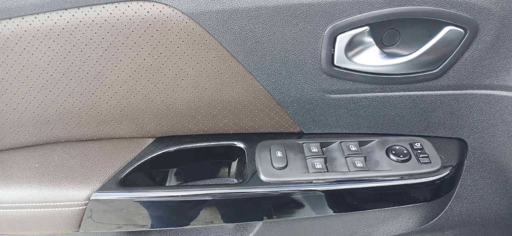 renault captur iconic 1.3 16v tce cvt x- automatico 2022/23