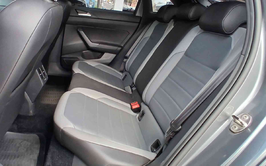 volkswagen nivus highline 200 1.0 12v tsi at6 flex automatico 2021/21