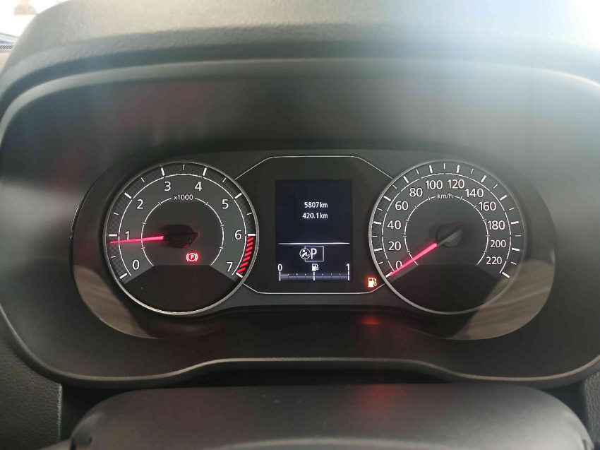 renault  duster iconic plus 1.3 16v tce cvt x- flex automatico 2024/25