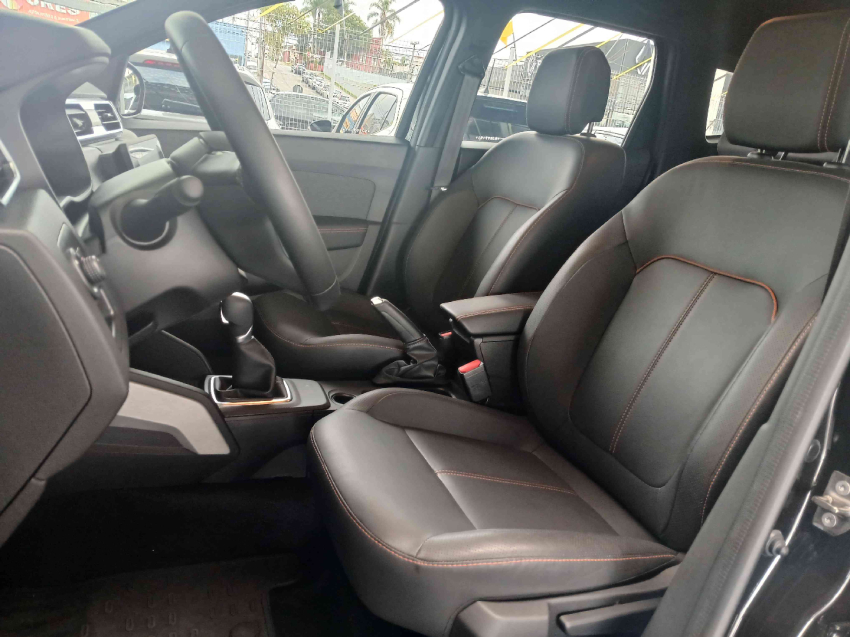 renault  duster iconic plus 1.3 16v tce cvt x- flex automatico 2024/25