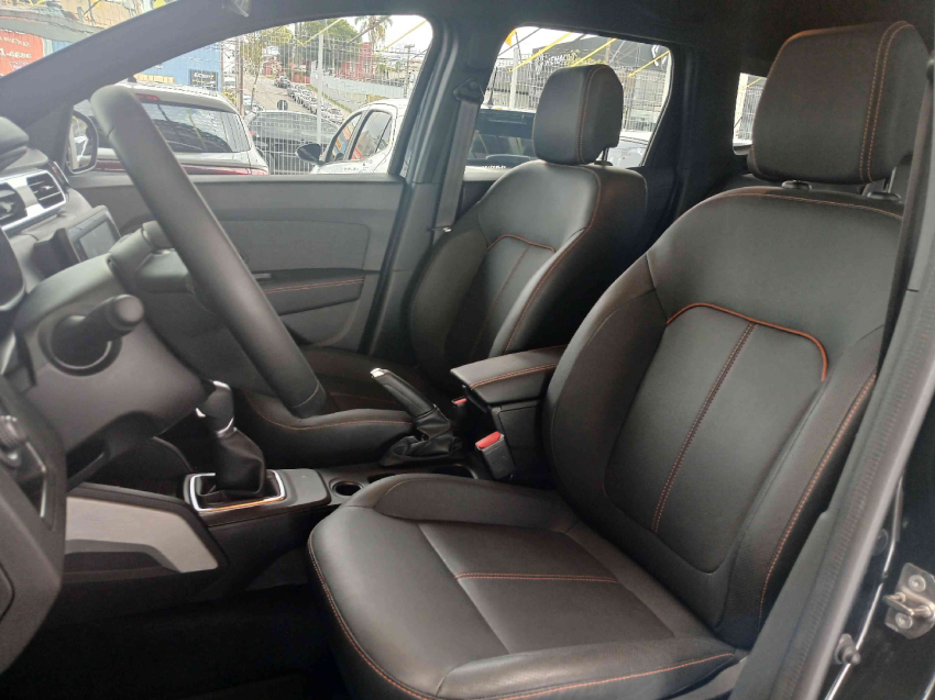renault  duster iconic plus 1.3 16v tce cvt x- flex automatico 2024/25