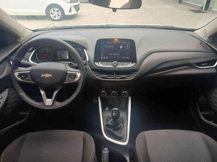chevrolet onix  plus lt 1.0 12v mt6 flex 2023/24