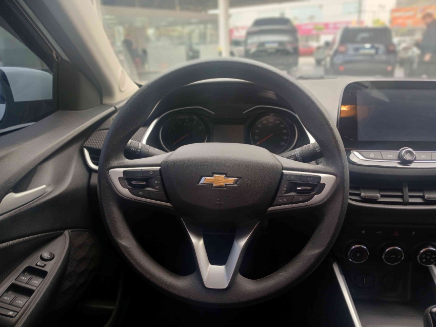 chevrolet onix  plus lt 1.0 12v mt6 flex 2023/24