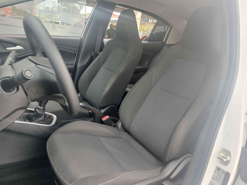 chevrolet onix  plus lt 1.0 12v mt6 flex 2023/24