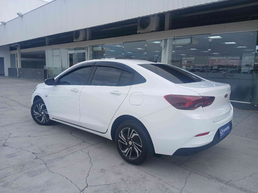 chevrolet onix  plus lt 1.0 12v mt6 flex 2023/24