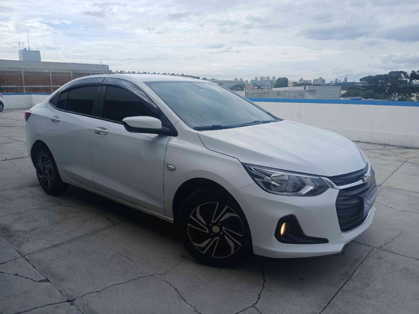 chevrolet onix  plus lt 1.0 12v mt6 flex 2023/24