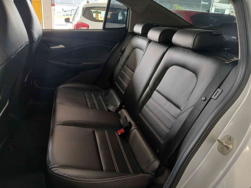 chevrolet onix  plus lt 1.0 12v mt6 flex 2022/22