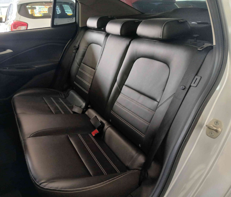chevrolet onix  plus lt 1.0 12v mt6 flex 2022/22