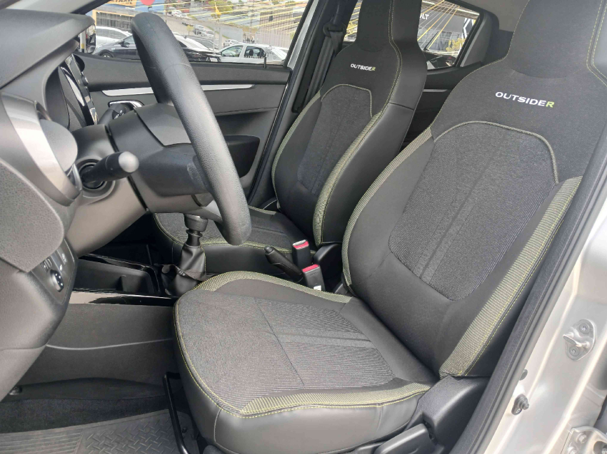 renault kwid utsider 1.0 12v flex manual 2023/24