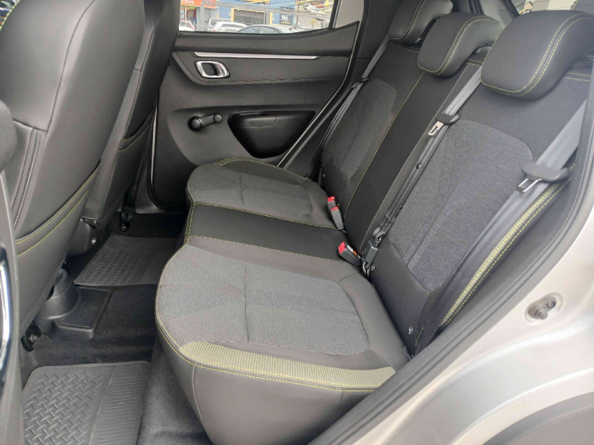 renault kwid utsider 1.0 12v flex manual 2023/24