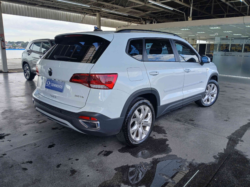 volkswagen taos  comfortline 250 1.4 tb at flex automatico 2022/22