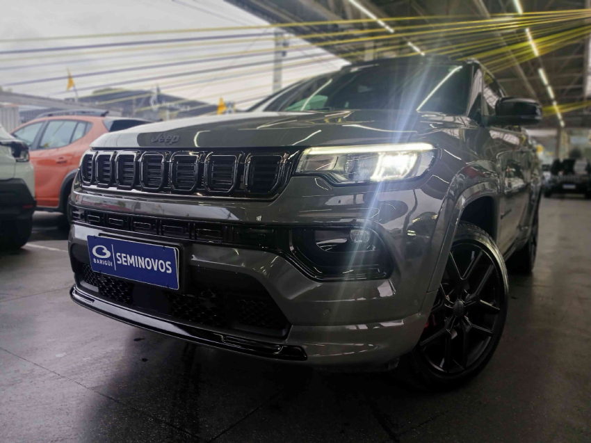 jeep compass  blackhawk 4x4 2.0 hurricane at gasolina automatico 2024/25