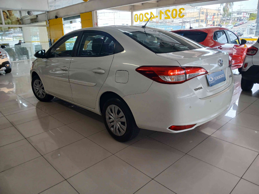 toyota yaris sedan xl live 1.5 16v mt6 flex manual 2019/20