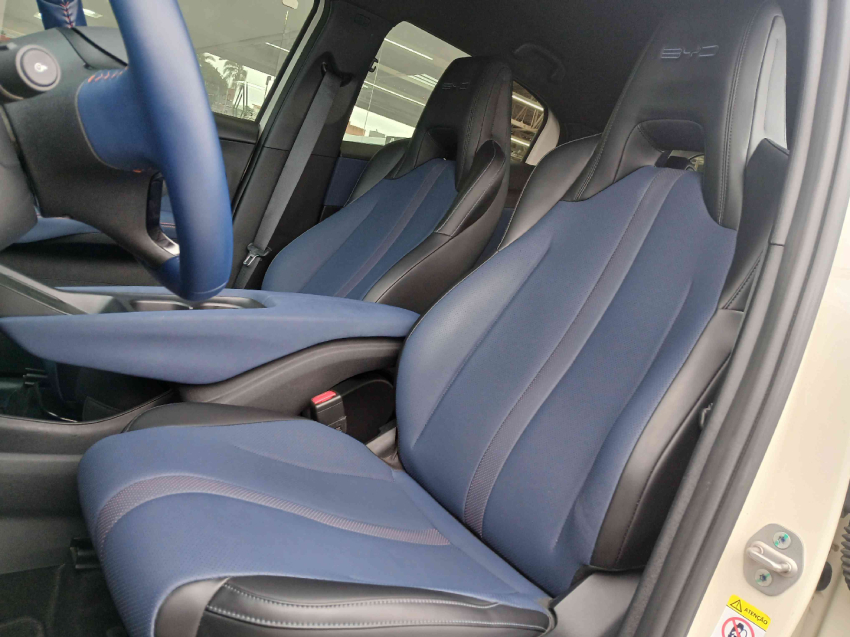 byd dolphin mini automatico ev 5 seats