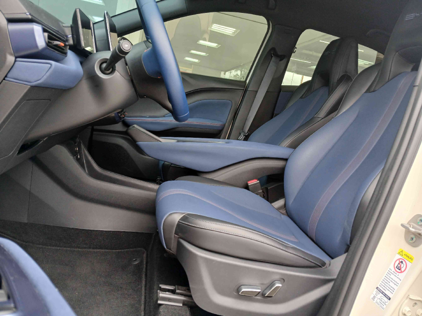 byd dolphin mini automatico ev 5 seats