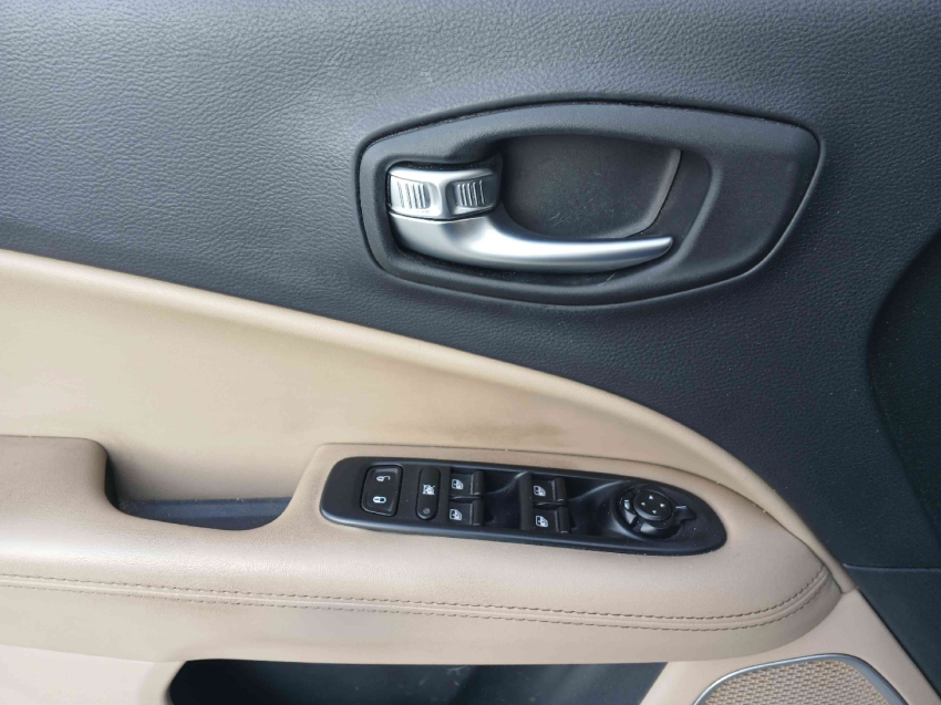 jeep compass limited 4x2 2.0 16v at6 flex automatico 2017/17
