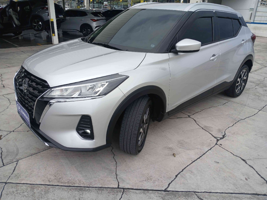 kicks sense 1.6 16v cvt
