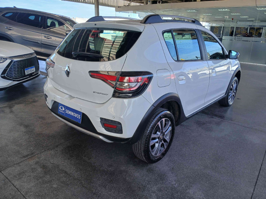 renault stepway  iconic 1.6 16v sce cvt flex automatico 2021/22