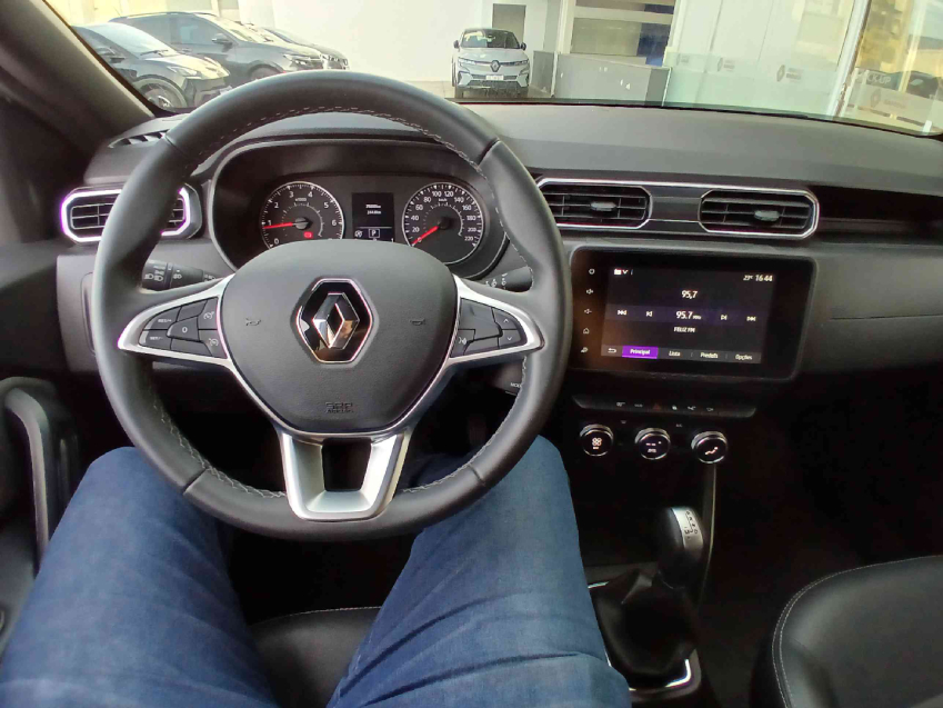 renault duster  iconic 1.3 16v tce cvt x-tronic flex automatico 2022/23