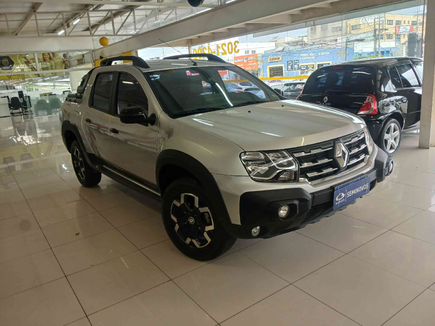 renault oroch  outsider 1.3 16v at8 flex automatico 2022/23