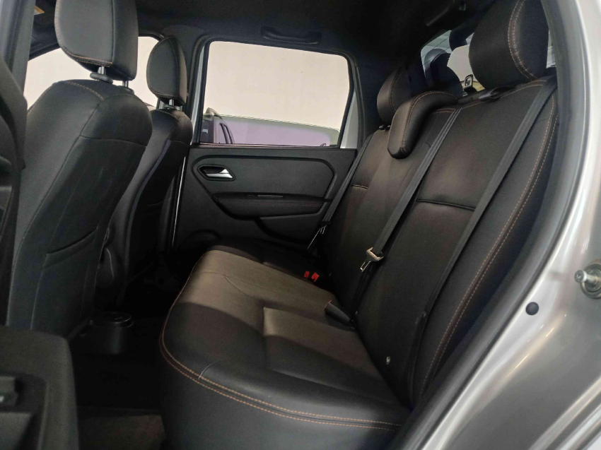 renault oroch  outsider 1.3 16v at8 flex automatico 2022/23