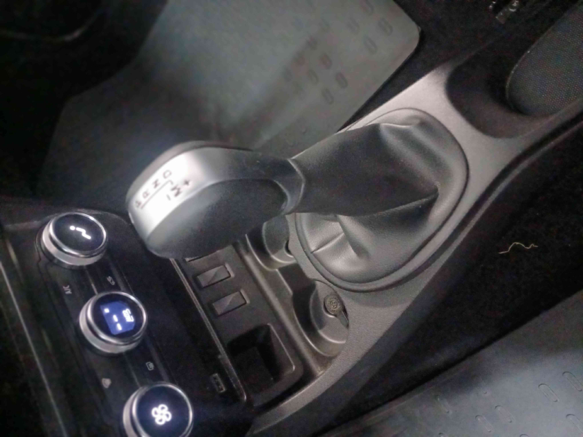 renault oroch  outsider 1.3 16v at8 flex automatico 2022/23