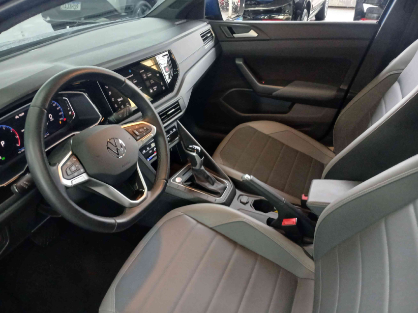 volkswagen nivus highline 200 1.0 12v tsi at6  flex automatico 2024/24