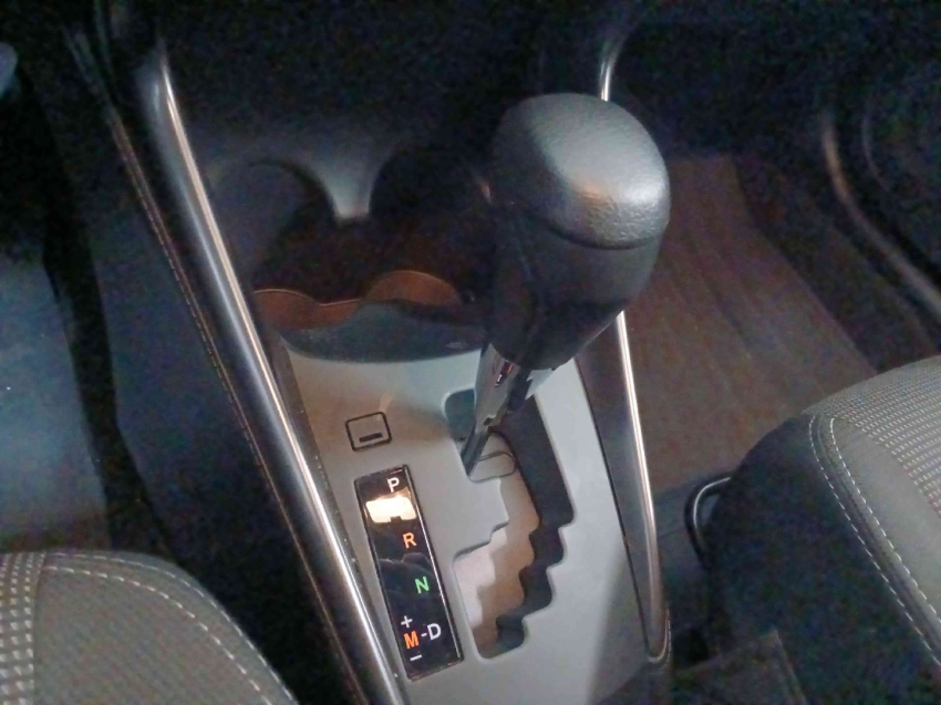 toyota yaris hatch xl 1.5 cvt flex automatico 2024/25