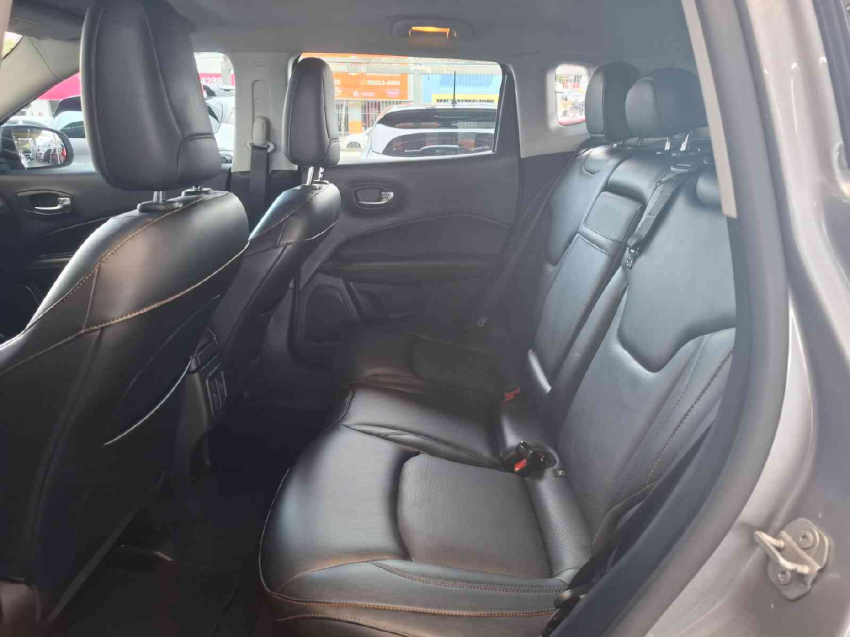 jeep compass longitude 4x2 2.0 16v at6 flex automatico 2019/19