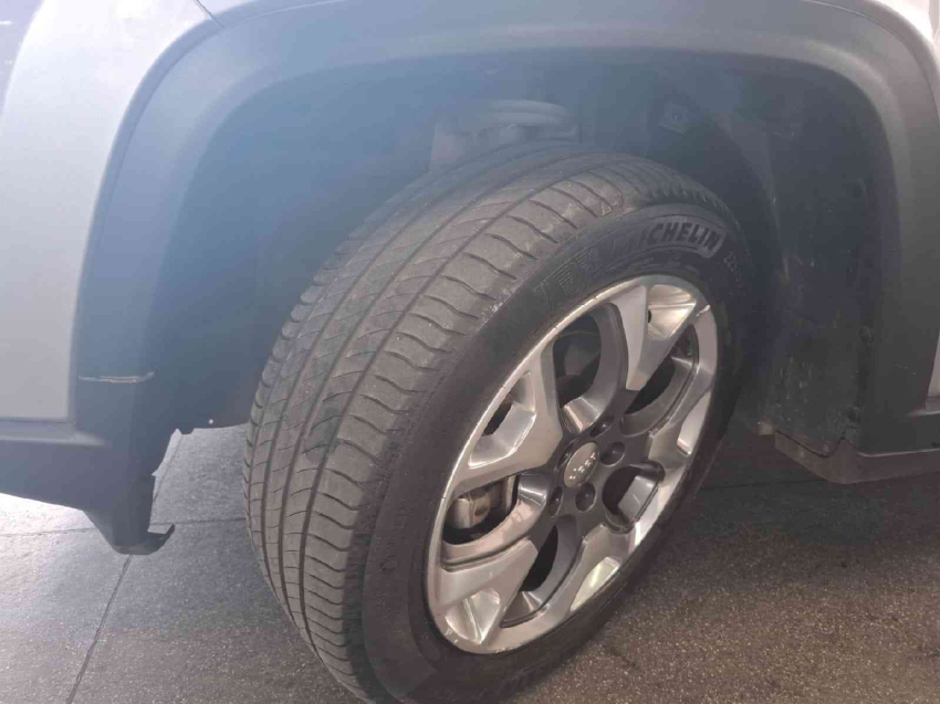 jeep compass longitude 4x2 2.0 16v at6 flex automatico 2019/19