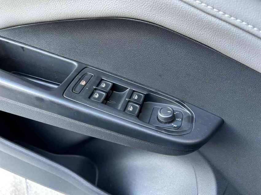 volkswagen taos  comfortline 250 1.4 tb at flex automatico 2021/22