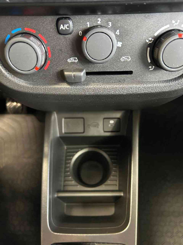 renault kwid  zen 1.0 71hp flex manual 2025/25