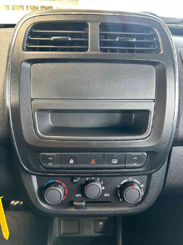 renault kwid  zen 1.0 71hp flex manual 2025/25