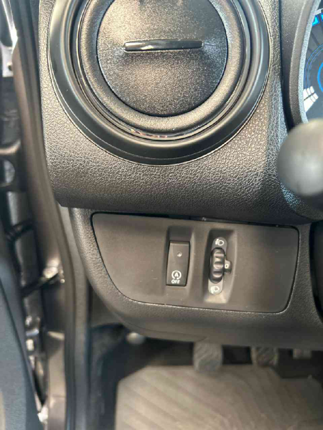 renault kwid  zen 1.0 71hp flex manual 2025/25