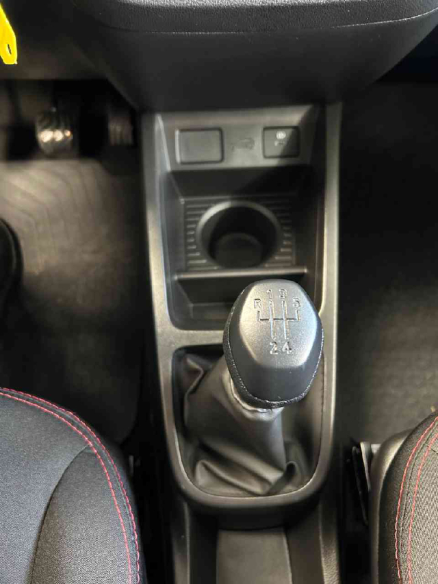 renault kwid  zen 1.0 71hp flex manual 2025/25