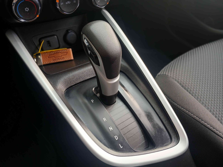 chevrolet onix ltz 1.0 tb 12v at6 flex automatico 2022/23