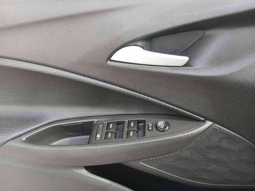 chevrolet onix ltz 1.0 tb 12v at6 flex automatico 2022/23
