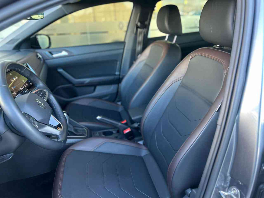 volkswagen virtus  highline 200 1.0 tsi at flex automatico 2024/25