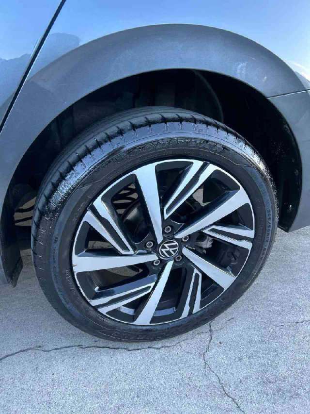 volkswagen virtus  highline 200 1.0 tsi at flex automatico 2024/25