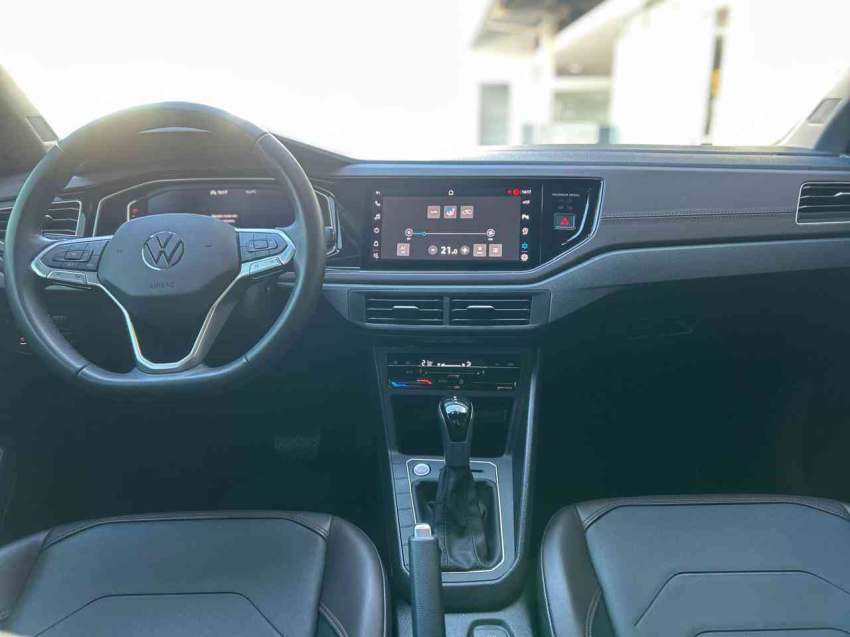 volkswagen virtus  highline 200 1.0 tsi at flex automatico 2024/25