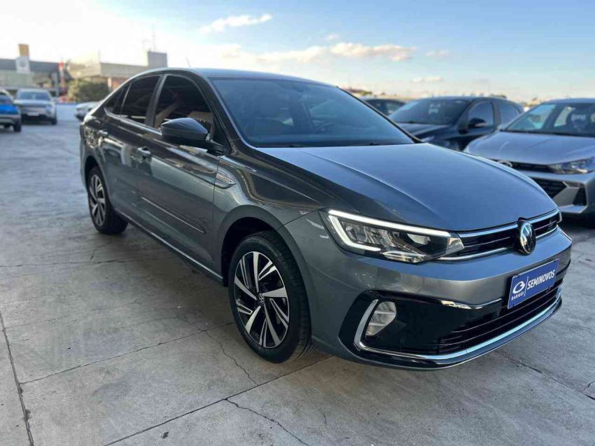 volkswagen virtus  highline 200 1.0 tsi at flex automatico 2024/25