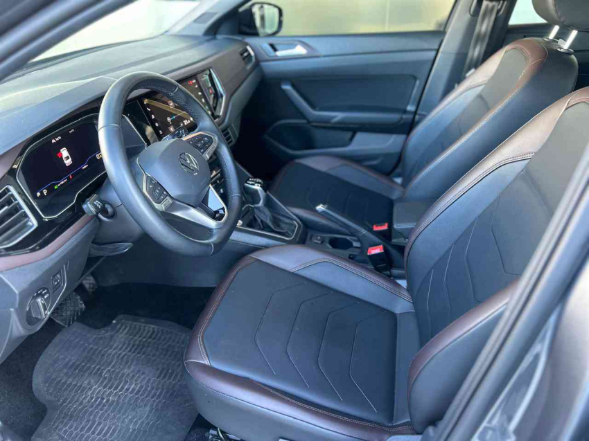 volkswagen virtus  highline 200 1.0 tsi at flex automatico 2024/25