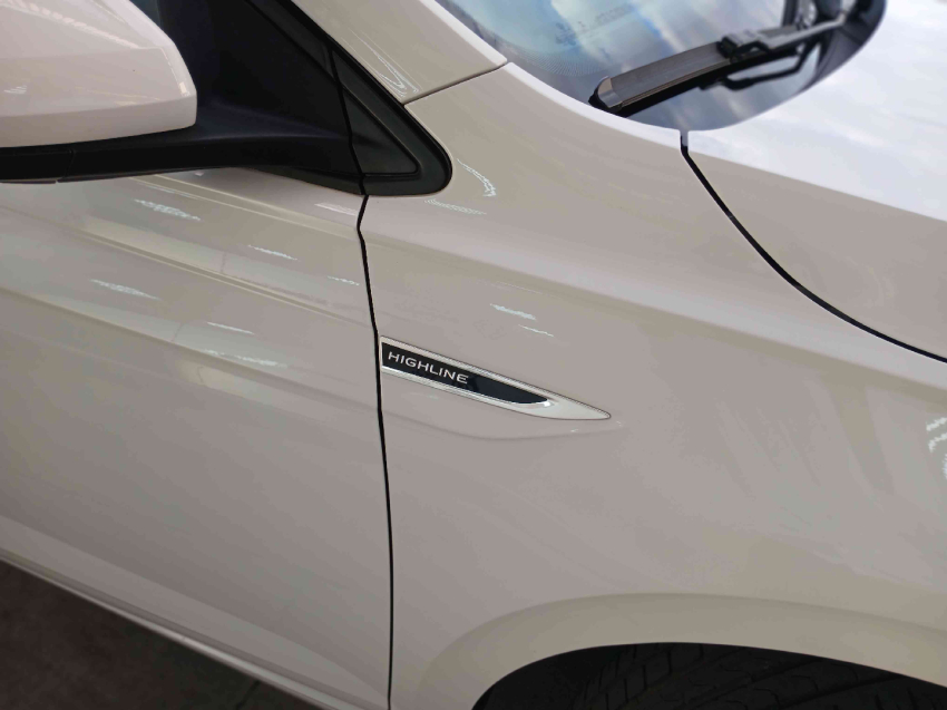 volkswagen polo highline 170 1.0 12v tsi at6 flex automatico 2023/24
