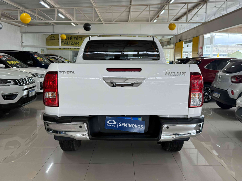 toyota hilux srx 4x4 2.8 tb at diesel automatico 2023/24